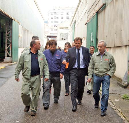 Una de las reuniones del conselleiro Javier Guerra con Vulcano.