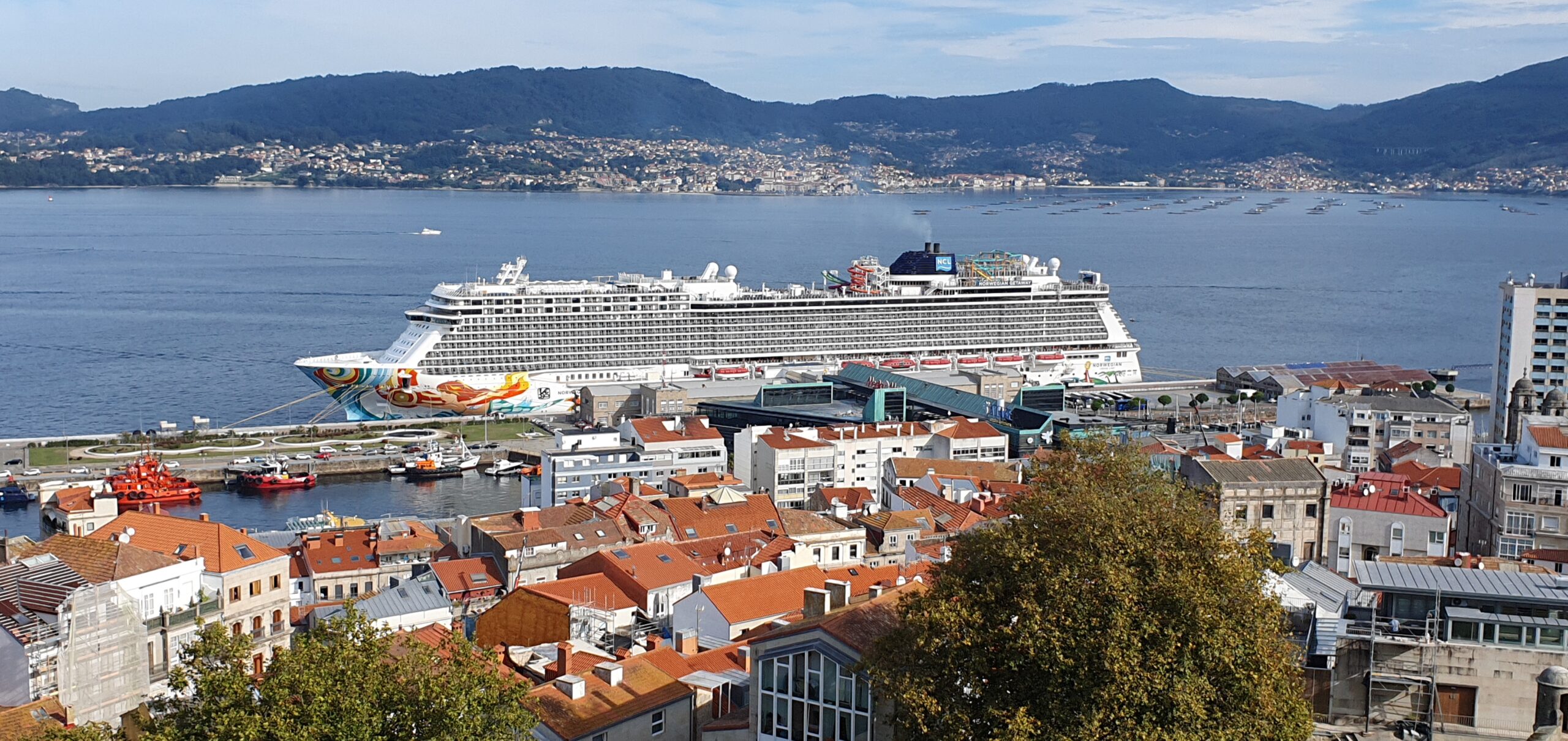 Más de 5.000 personas atracan en Vigo a bordo del 'Norwegian Getaway'