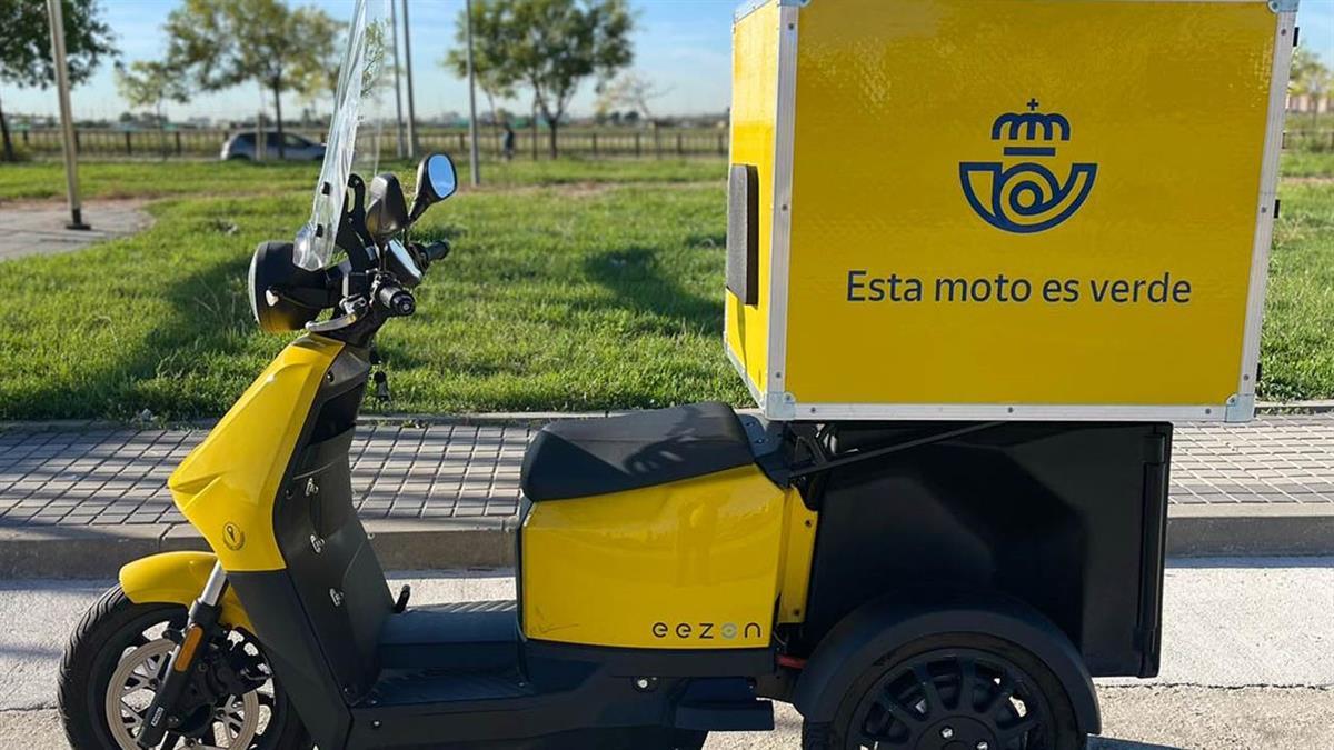 Correos emite 32 toneladas menos de CO2 por el uso de su 'flota verde' en Vigo, Cangas y Redondela