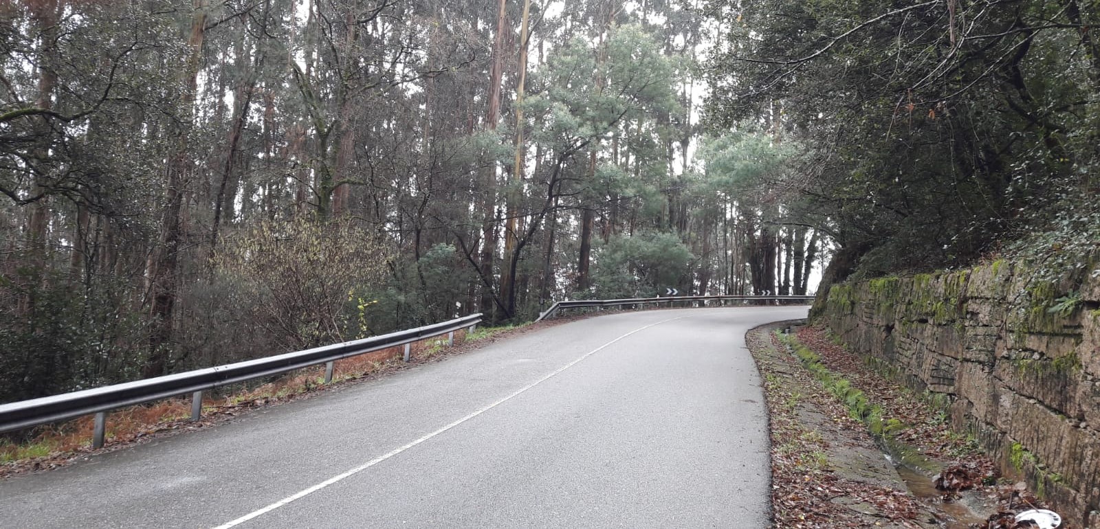 Corte de tráfico na estrada N-555, entre Redondela e Peinador