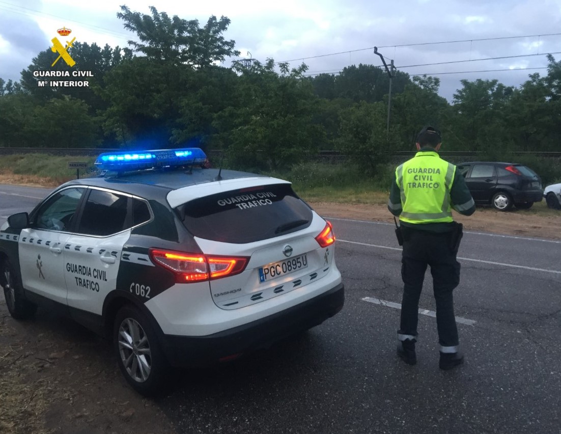 Interceptado cuando conducía por Redondela un coche robado en Vigo