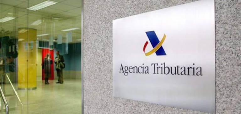 36 profesionais axudan na atención telefónica para a declaración da Renda, que comeza hoxe