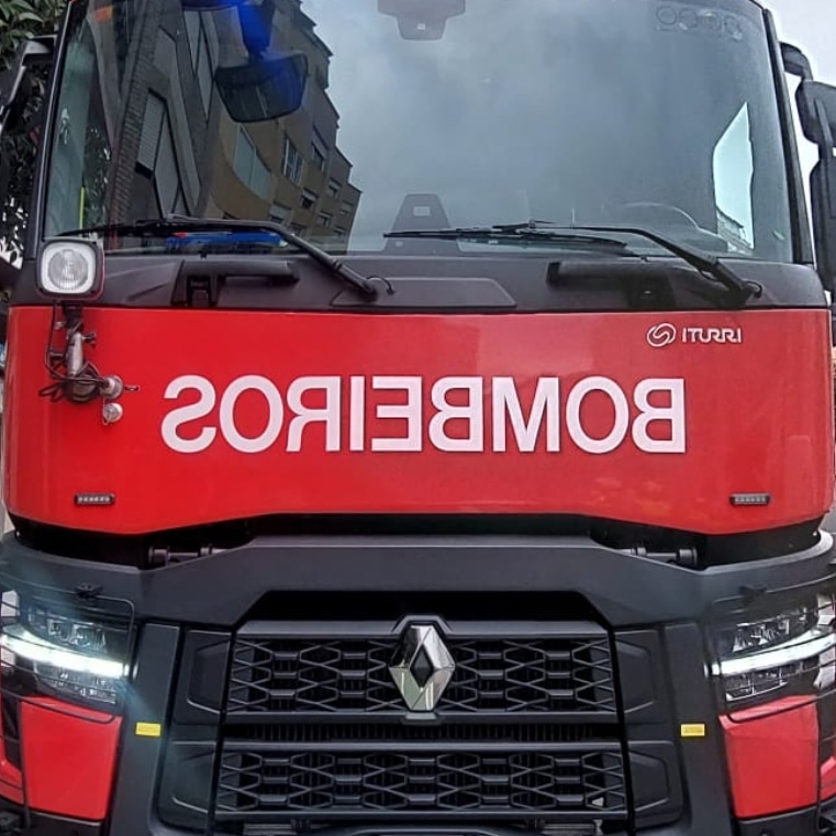 Arde la cafetería 'Churros', en Marqués de Valladares