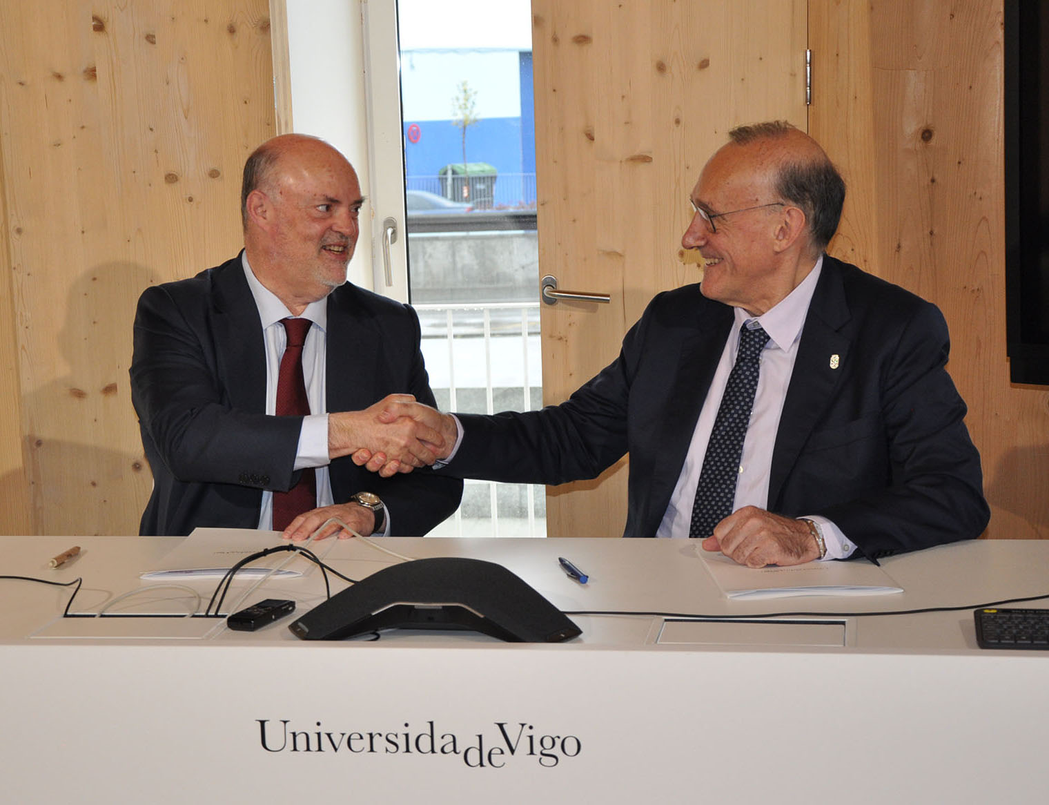 Ribera y la Universidade de Vigo crean la nueva Cátedra Povisa de Innovación en Salud