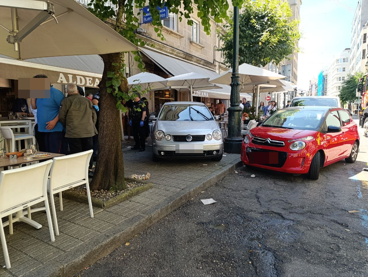 Un hombre de 94 años sigue ingresado, tras el atropello de ayer en una terraza de Vigo