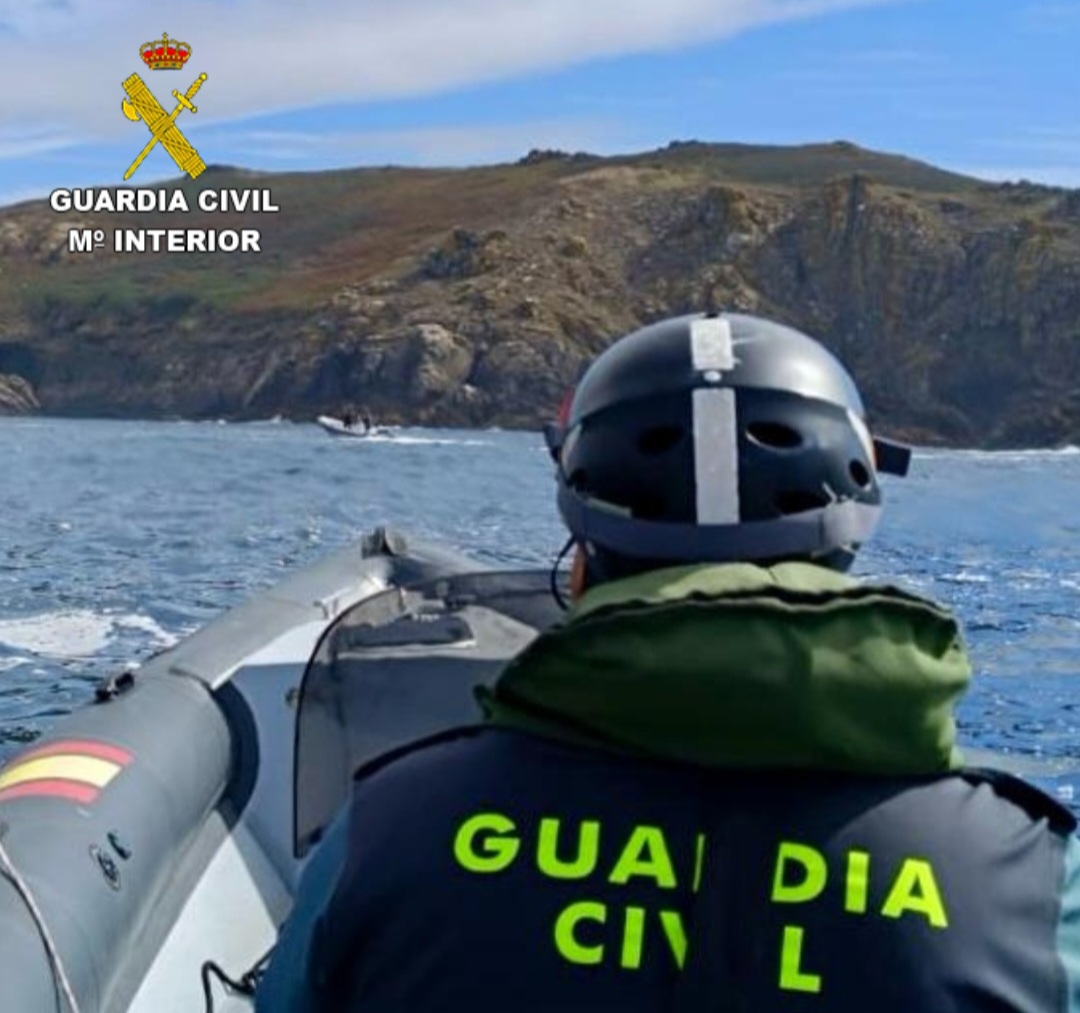 Identifican a un buceador pescando ilegalmente en las Illas Atlánticas