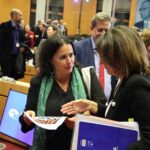 Ana Miranda entrega á futura vicepresidenta da UE, Teresa Ribera, un informe sobre Altri