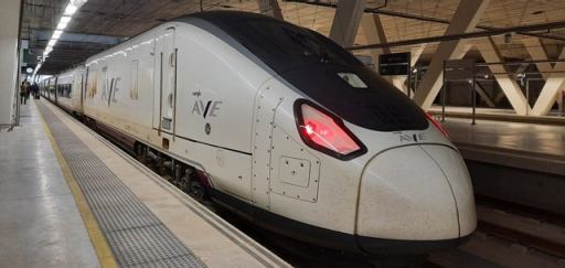 Desde este martes, en enlace ferroviario Vigo-Madrid se hará en AVE S106