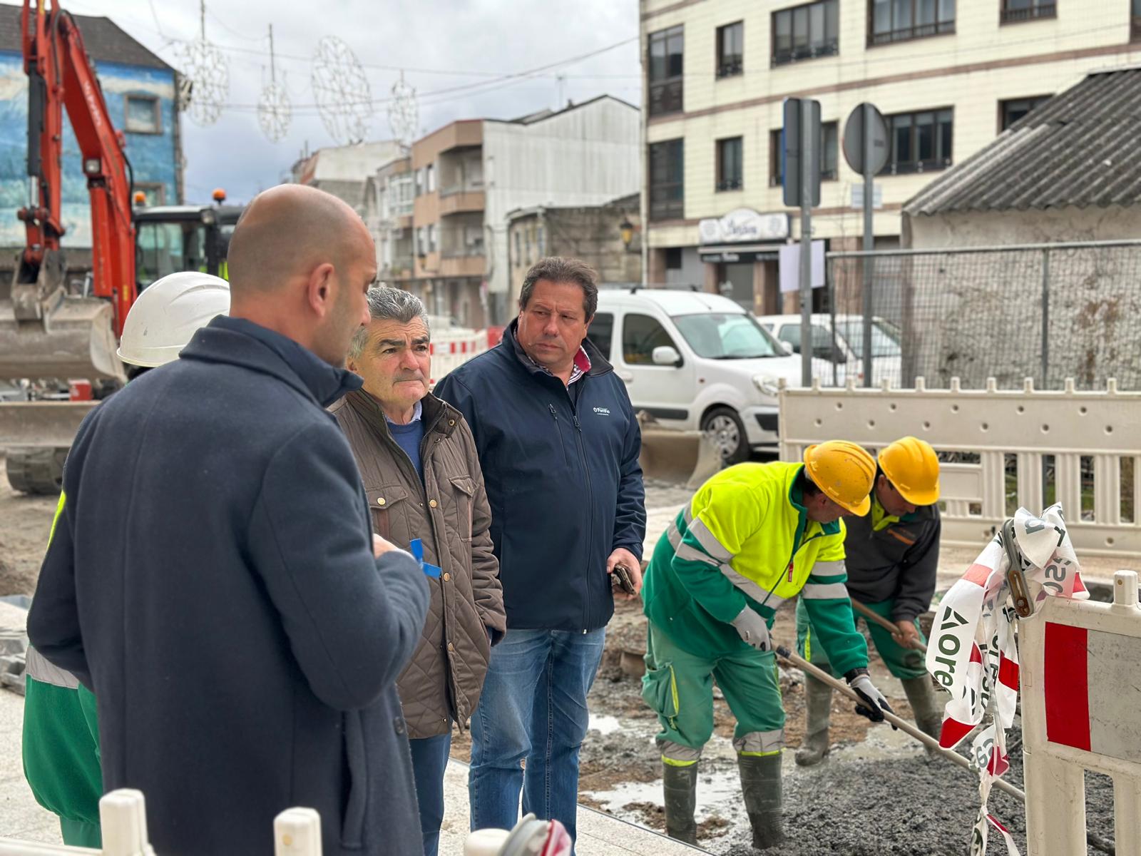 A humanización da rúa San Sebastián, no centro do Porriño, estará rematada en marzo