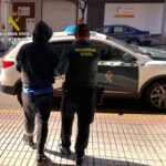 Arrestado in fraganti cuando robaba en una gasolinera